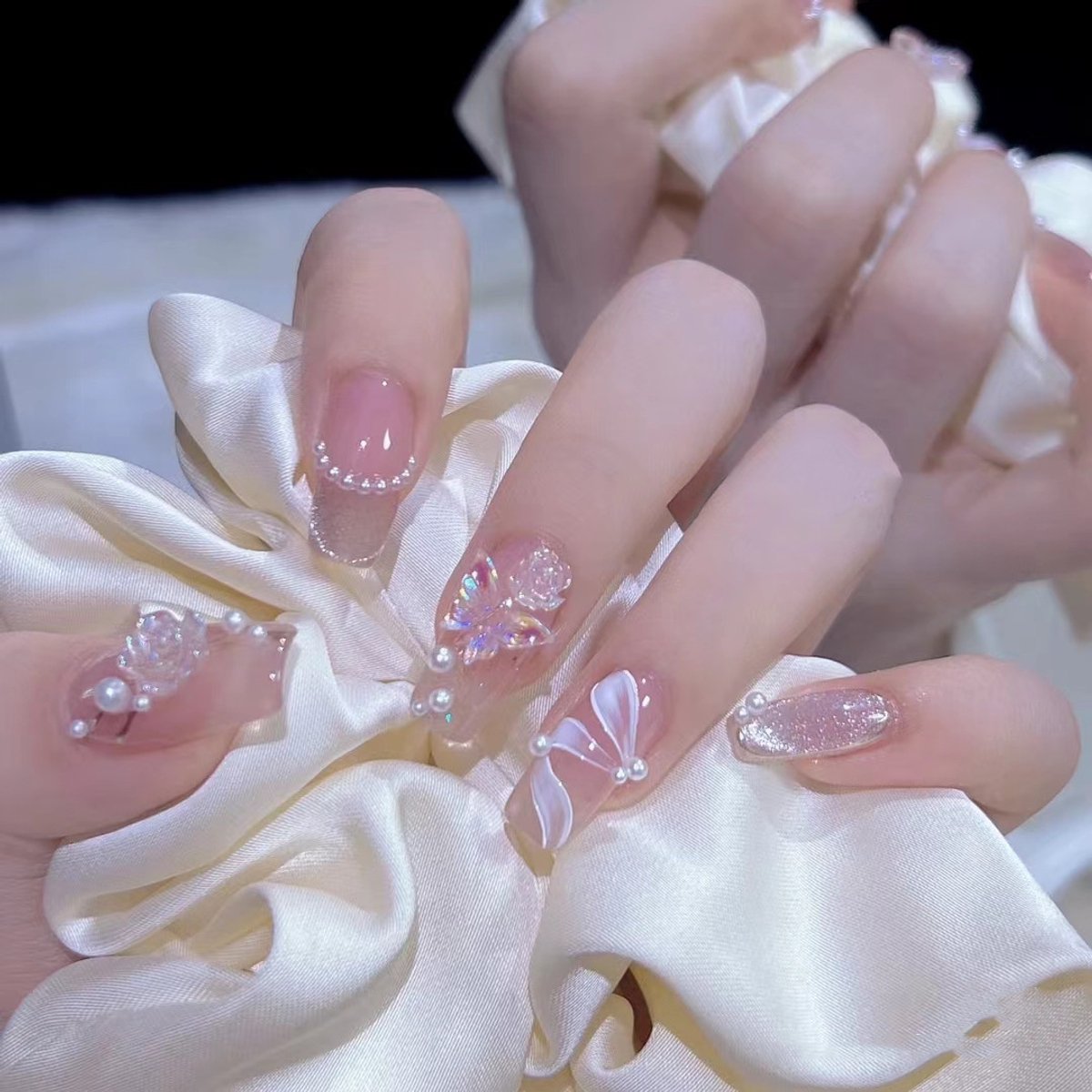 Verymeet-24Plaknagels-Press On Nails -delicate & comfartable-Lint Camellia Stijl