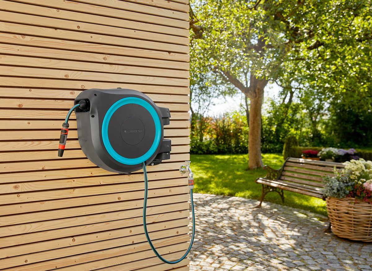 Gardena Wandslangenbox RollUp L (turkoois) 30 m - Ø 11 mm