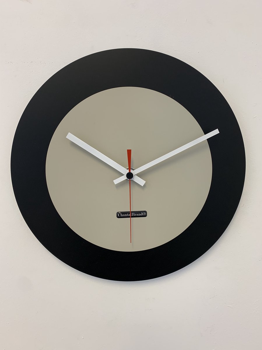 Wandklok CHANTALBRANDO -- LUNA 34 BLACK & GREY = ZWART EN GRIJS -- MODERN DESIGN -- MADE IN HOLLAND