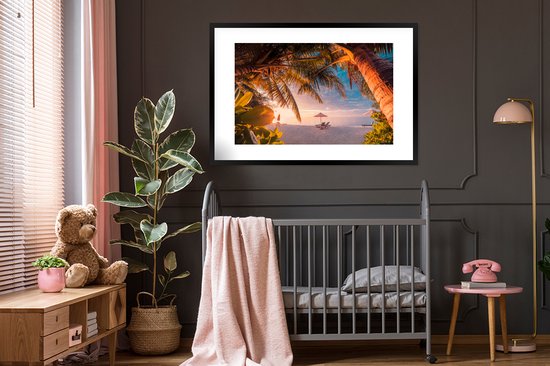 Image Parasols avec chaises sur cadre photo plage noir avec passe partout blanc 80x120 120x80 cm - Affiche encadrée (Décoration murale salon / chambre) / Mer et plage