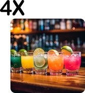BWK Flexibele Placemat - Gekleurde Cocktails op een Bar - Set van 4 Placemats - 50x50 cm - PVC Doek - Afneembaar
