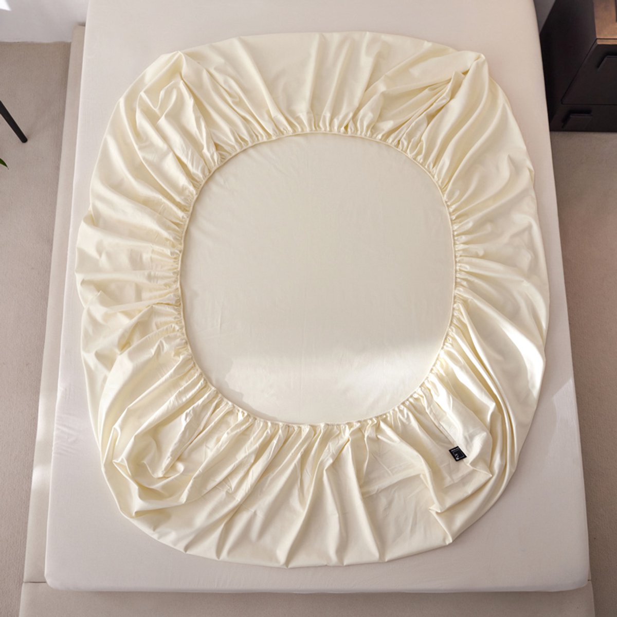 Hoeslaken Set 3-delig – Hoeslaken (180×200×30cm) + 2 Kussenslopen(48x74cm) – 100% Katoen S100 – Ademend & Antibacterieel-Vanilla Cream