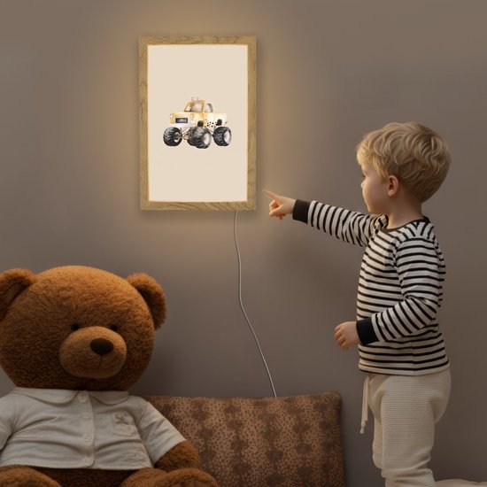 Nachtlampje 20x30 cm - Kinder lampje - Monstertruck - Geel - Beige - Tafellamp kinderkamer - Slaapkamer lamp - Bedlamp kinderen - Kinderlampje stopcontact - Wandlamp babykamer - Nachtlampjes van OnlyWow — afbeelding 5
