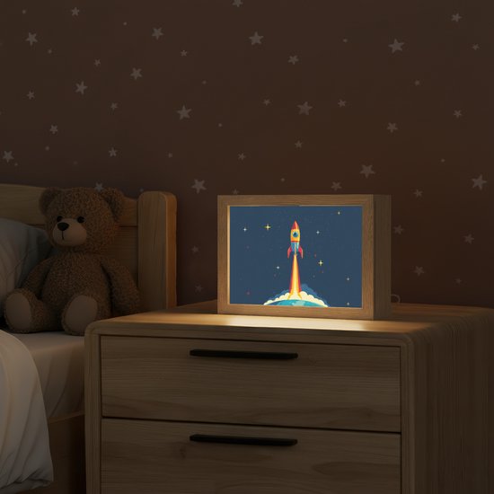 Nachtlampje 20x15 cm - Kinder lampje - Raket - Rookwolken - Ruimte - Tafellamp kinderkamer - Slaapkamer lamp - Bedlamp kinderen - Kinderlampje stopcontact - Wandlamp babykamer - Nachtlampjes van OnlyWow — afbeelding 2
