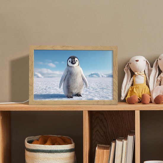 Nachtlampje 30x20 cm - Kinder lamp - Pinguïn - Sneeuw - Landschap - Wit - Tafellamp kinderkamer - Slaapkamer lamp - Bedlamp kinderen - Kinderlampje stopcontact - Wandlamp babykamer - Nachtlampjes van Apixiel — afbeelding 3