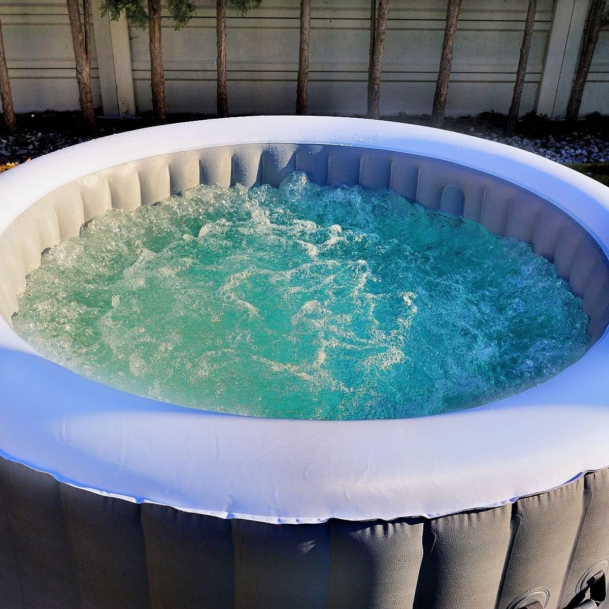 Opblaasbare Spa 6 Personen – Luxe Whirlpool met 130 Airjets – 1000L Jacuzzi voor Buiten & Binnen – Automatische Verwarming – Inclusief Afdekking, Filter & Isolatiemat – Altameubel Premium Bubble Spa Grijs
