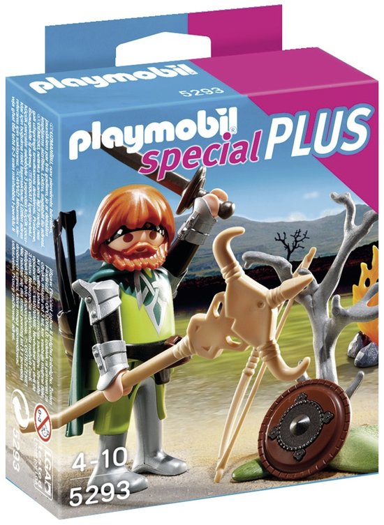 Keltische krijger aan kampvuur / Guerrier celte avec armes