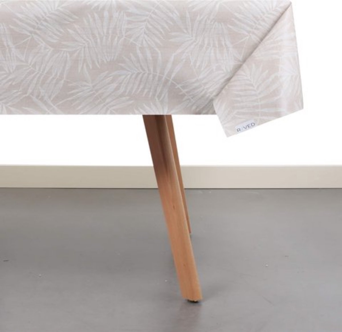 Raved Tafelzeil 140×50 cm – Beige Takken print – PVC – Afwasbaar
