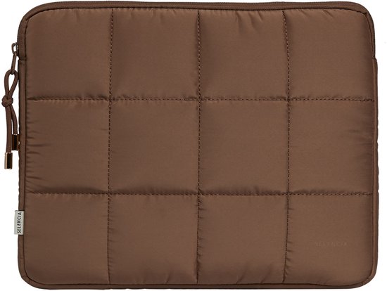 Selencia Puffy Laptop Sleeve - Laptop Hoes geschikt voor 13 / 13.3 / 13.6 / 14 / 14.2 inch - Mocha
