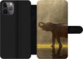 Bookcase Geschikt voor iPhone 11 Pro Max telefoonhoesje - Olifant - Water - Dieren - Natuur - Met vakjes - Wallet case met magneetsluiting