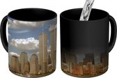 Magische Mok - Foto op Warmte Mok - Wolken omringen het World trade center in New York - 350 ML - Uitdeelcadeautjes