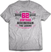 62 Jaar Legend - Feest kado T-Shirt Heren / Dames - Antraciet Grijs / Roze - Perfect Verjaardag Cadeau Shirt - grappige Spreuken, Zinnen en Teksten. Maat 3XL