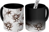 Magische Mok - Foto op Warmte Mokken - Koffiemok - Vintage - Bloemen - Zwart - Wit - Design - Magic Mok - Beker - 350 ML - Theemok