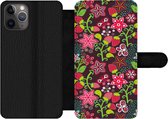 Bookcase Geschikt voor iPhone 11 Pro Max telefoonhoesje - Meisjes - Fruit - Bloemen - Patronen - Girl - Kids - Kinderen - Kindje - Met vakjes - Wallet case met magneetsluiting