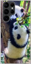 Geschikt voor Samsung Galaxy S22 Ultra hoesje - Panda's - Boom - Natuur - Siliconen Telefoonhoesje