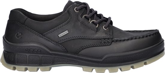 Zwarte ECCO leren veterschoen met GORE-TEX logo.