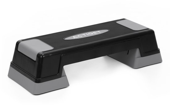 Zwarte en grijze Aerobic Stepper van Actiget, met een gestructureerd antislip-oppervlak en grijze steunen.