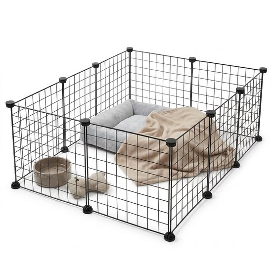 Zwarte metalen Cheqo dierenren van 12 panelen, 35x35cm, met hondenbed en kleed, voerbak en speeltjes.