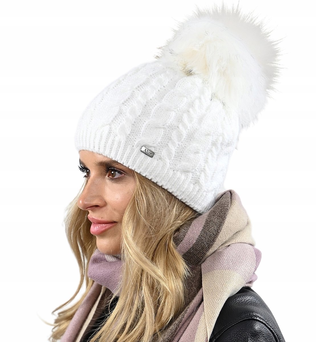 Alur - Dames Wintermuts - Wit - Pompon - Polar Fleece Gevoerd