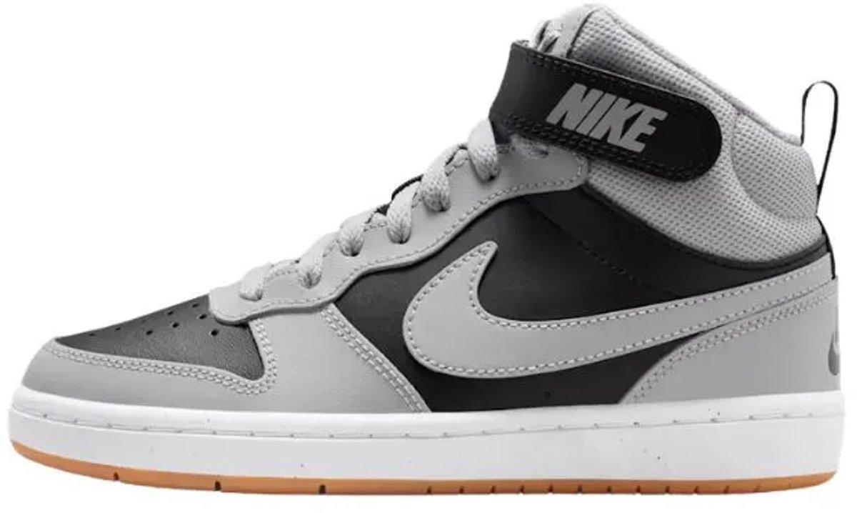 Nike court borough mid 2 psv in de kleur . Zwart