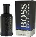 Zwarte Hugo Boss Bottled Night eau de toilette fles van 200ml en bijpassende doos met opdruk 'BOSS HUGO BOSS'.