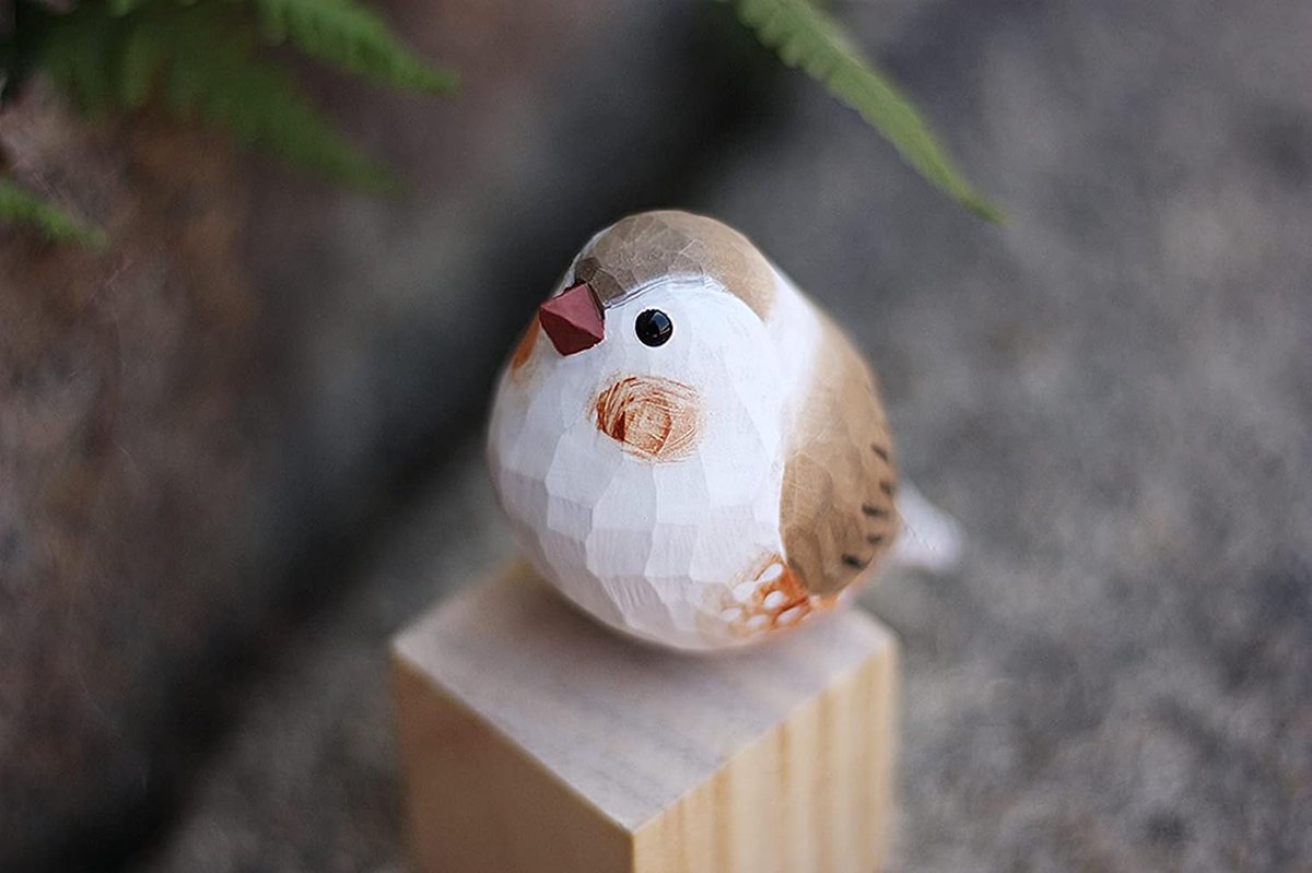 Houten Vogel Beeldjes - Decoratieve Vogels - Huisdecoratie - Handgesneden en geschilderd - 8x4x4.5cm - Bruin