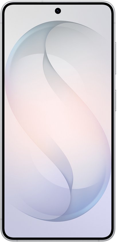 Witte Samsung Galaxy S26+ met een gestileerde, golvende achtergrond.