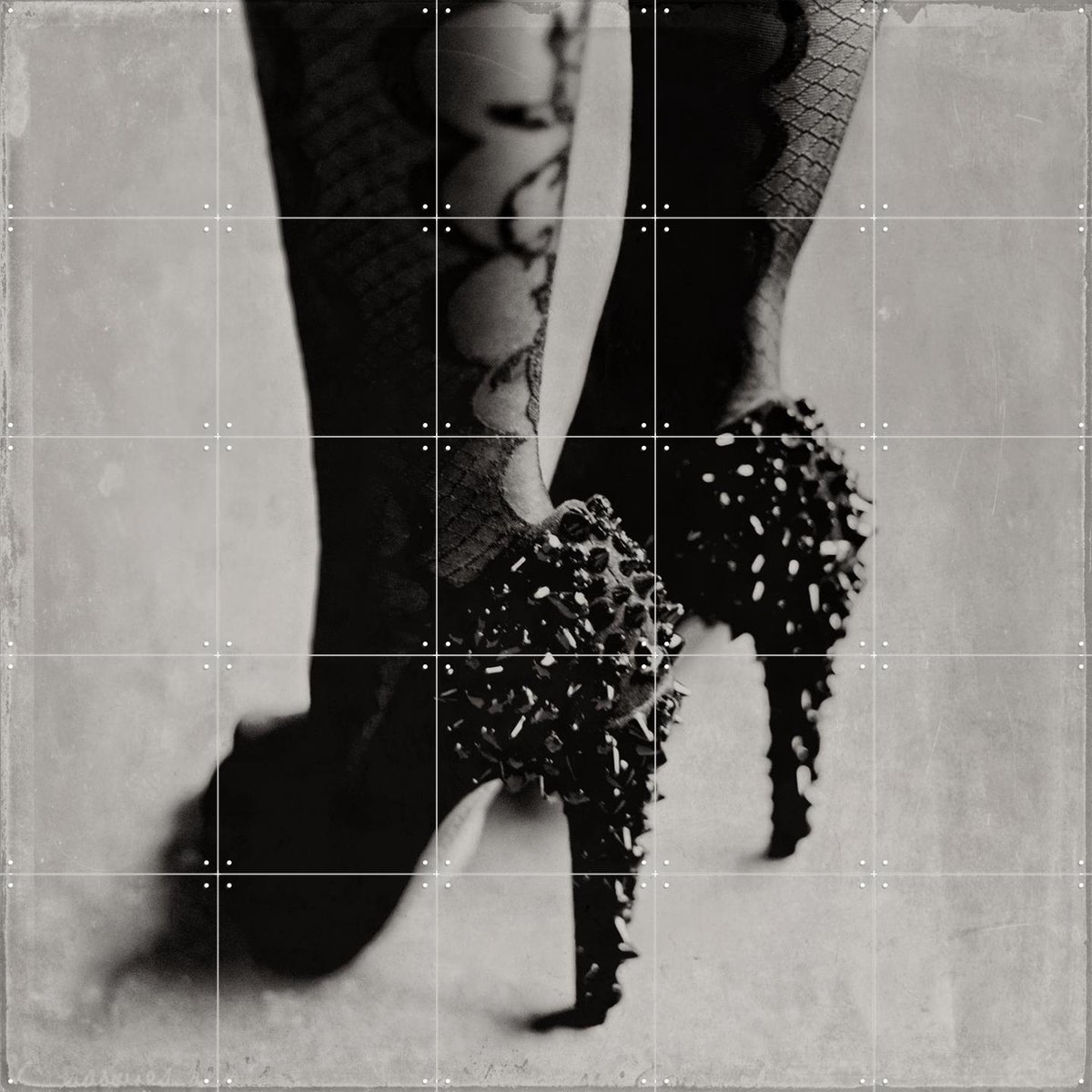 IXXI Helena, STUDIO HANNAH LEMHOLT - 100 x 100 cm - Gratis ophangtool - Grote wanddecoratie en posters - Vintage, Fotografie, Woonkamer, Slaapkamer