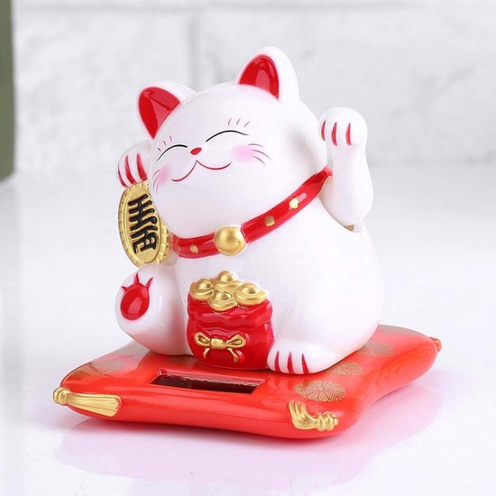 Heeft u hem al gezien, onze Lucky cat die blijft maar zwaaien. 😻👋 Op zonlicht, daglicht en kunstverlichting, 😻👋 #Gelukskat #zwaaien #hemabilthoven | Hema Bilthoven