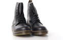 Paire de bottes Dr. Martens 1460 Pascal noires avec surpiqûres jaunes
