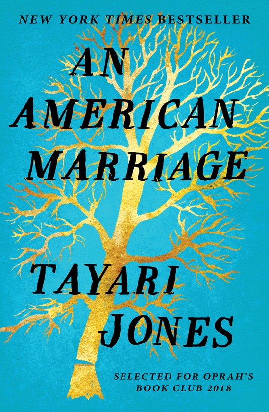 Boek 'An American Marriage' met een gouden boom op een blauwe achtergrond. New York Times Bestseller.