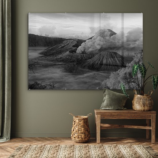 MuchoWow® Peinture sur verre 180x120 cm - Peinture sur verre acrylique - Indonésie - Volcan - Zwart - Wit - Photo sur verre - Peintures