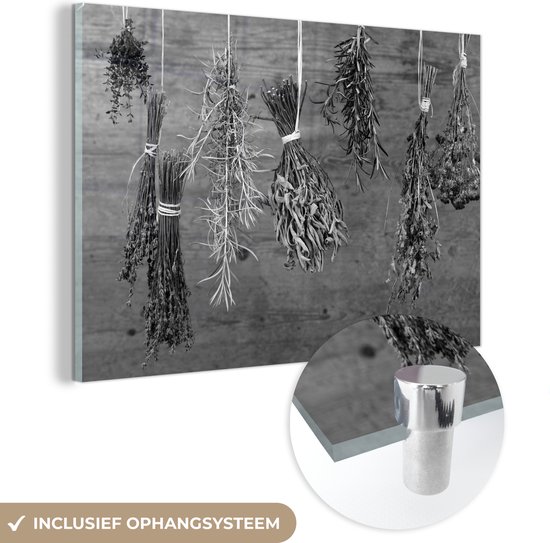 MuchoWow® Glasschilderij 150x100 cm - Schilderij acrylglas - Gedroogde kruiden - zwart wit - Foto op glas - Schilderijen