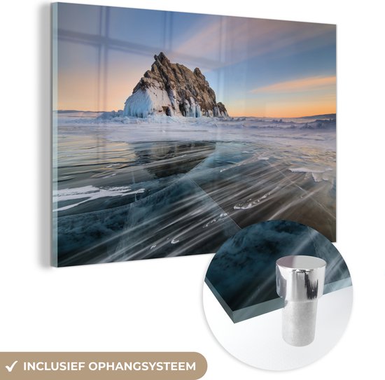 MuchoWow® Glasschilderij 60x40 cm - Schilderij acrylglas - IJsmeer in Siberië - Foto op glas - Schilderijen