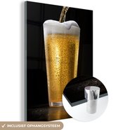 Délicieuse bière pression sur fond noir Plexiglas 60x80 cm - Tirage photo sur Glas (décoration murale plexiglas)