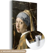 MuchoWow® Glasschilderij 60x90 cm - Schilderij acrylglas - Meisje met de parel - Johannes Vermeer - Goud - Foto op glas - Schilderijen