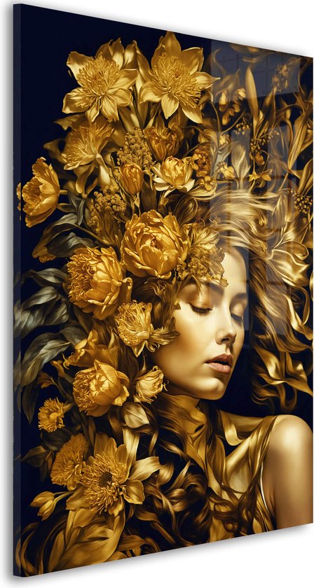 Portret van een vrouw, gezicht naar beneden, bedekt met gouden bloemen en sierlijke gouden draden. donker fond.