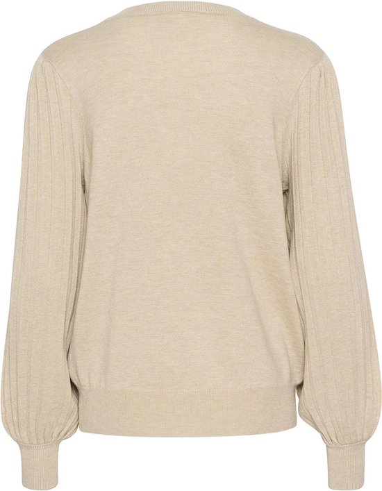 Lichtbeige gebreide trui met pofmouwen met subtiel ribbelpatroon.