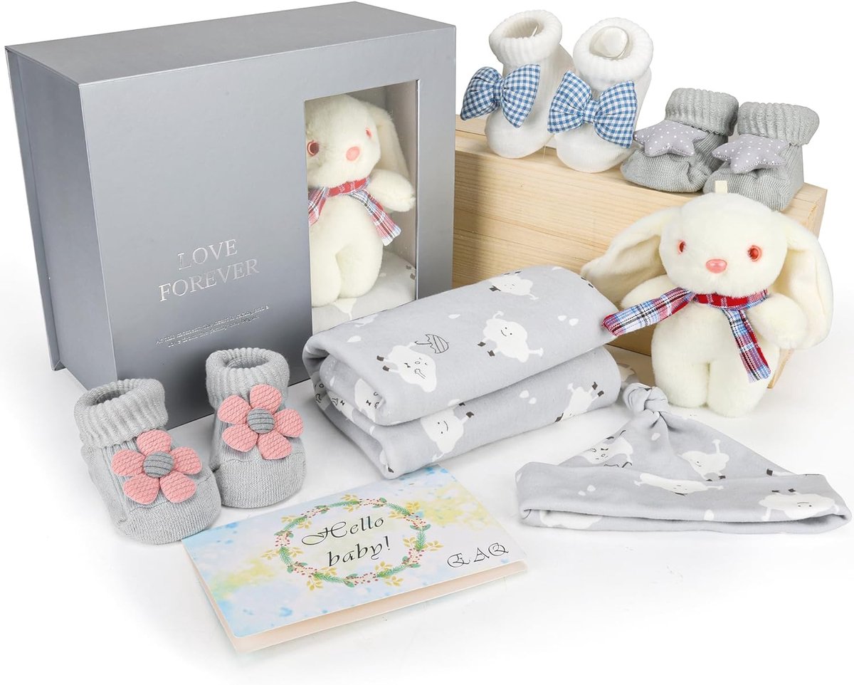 Pasgeboren Baby Cadeauset | Unisex Essentials voor Baby's | Inbakerdoek, Schattige Sokken, Hoed en Konijn Speelgoed