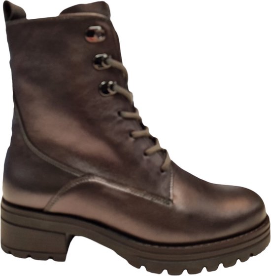 Grijze leren veterboot met veters, rits en dikke zool.