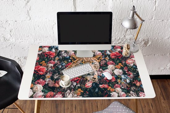 Muismat XXL 120x80 cm - Bureau onderlegger - Bureau mat Luipaard - Bloemen - Dieren - Bureaumat - Gaming mousepad xl - Bureaulegger groot - Computer deskmat