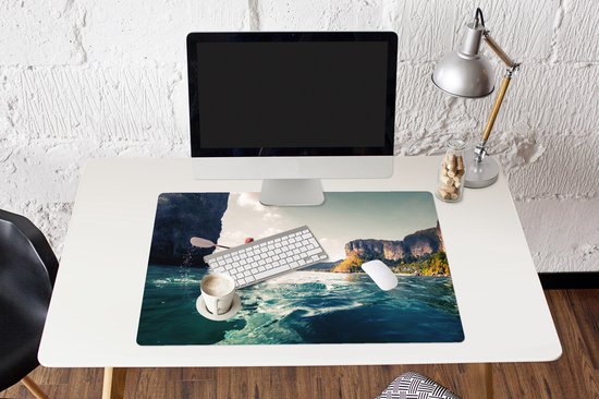 Muismat XXL 90x60 cm - Bureau onderlegger - Bureau mat Kajak - Zee - Strand - Bureaumat - Gaming mousepad xl - Bureaulegger groot - Computer deskmat
