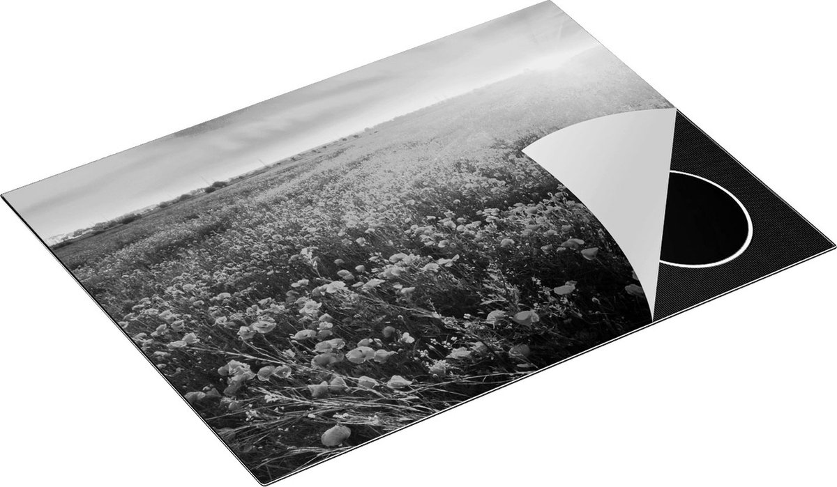 Chefcare Inductie Beschermer Rode Klaproos Bloemenveld - Zonsondergang - Zwart Wit - 70x50 cm - Afdekplaat Inductie - Kookplaat Beschermer - Inductie Mat