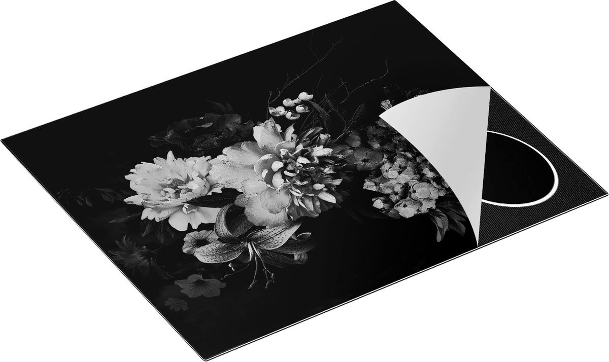 Chefcare Inductie Beschermer Diverse Bloemen op Zwart Achtergrond - Zwart Wit - 65x55 cm - Afdekplaat Inductie - Kookplaat Beschermer - Inductie Mat