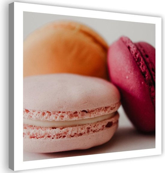 Trend24 - Canvas Schilderij - Drie Kleurrijke Macarons - Schilderijen - Voedsel - 30x30x2 cm - Roze