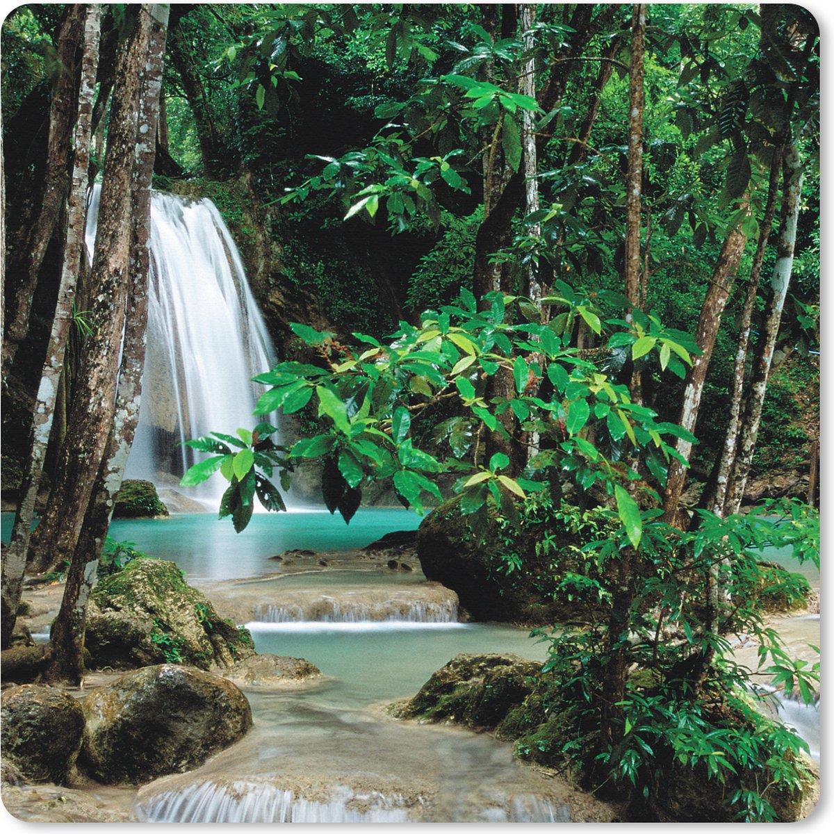 Muismat XXL 60x60 cm - Bureau onderlegger - Bureau mat Kleine watervallen tussen de bomen van nationaal park Erawan - Bureaumat - Gaming mousepad xl - Bureaulegger groot - Computer deskmat