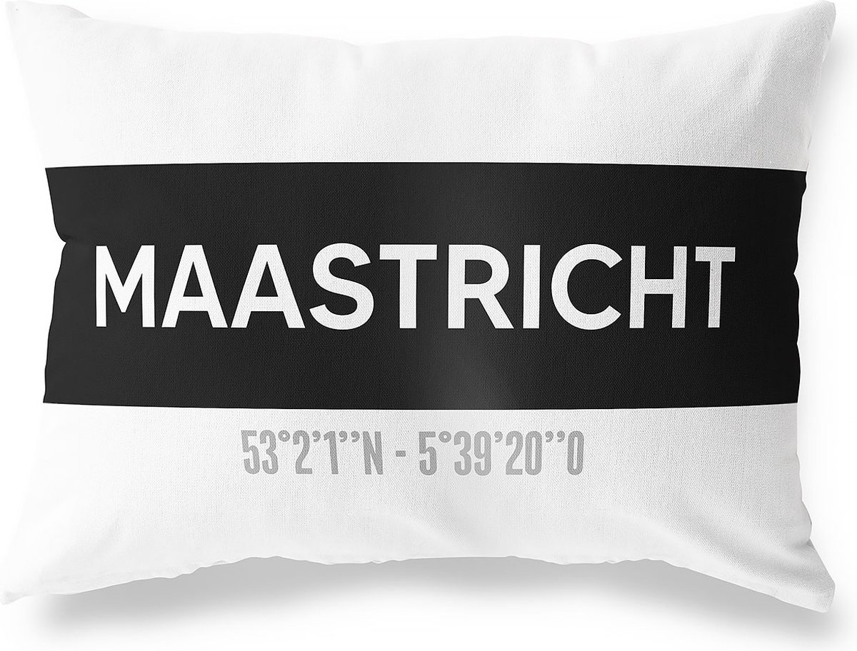 Tuinkussen MAASTRICHT - LIMBURG met coördinaten - Buitenkussen - Bootkussen - Weerbestendig - Jouw Plaats - Studio216 - Modern - Zwart-Wit - 50x30cm