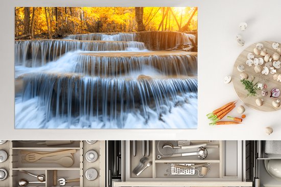 KitchenYeah® Inductie beschermer 77x51 cm - Waterval - Natuur - Bomen - Herfst - Landschap - Kookplaataccessoires - Afdekplaat voor kookplaat - Inductiebeschermer - Inductiemat - Inductieplaat mat
