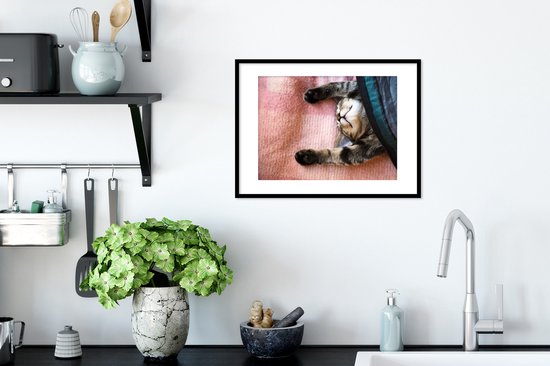 Chat qui dort sur un tapis 30x20 cm - petit