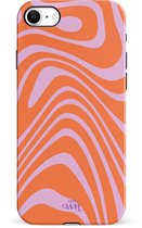 xoxo Wildhearts Boogie Wonderland Orange - Double Layer - Hard case geschikt voor iPhone SE 2022/2020 hoesje - Golven print hoesje oranje - Beschermhoes shockproof case geschikt voor iPhone 7/8 / SE 2022/2020 hoesje - Hoesje met golven print oranje